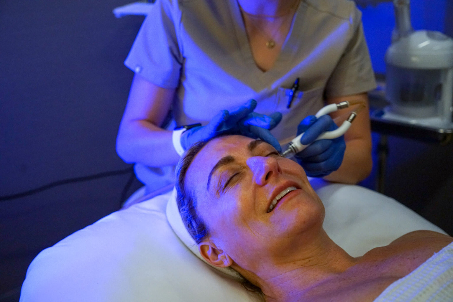 DiamondGlow Vs. Hydrafacial - Revive Med Spa